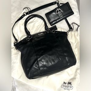 Coach 18641 Black Madison Leather Lindsey Satchel Shoulder Bag with FREE Wallet